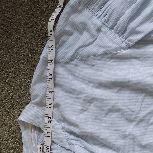 H&M Asymmetrically Embroidered Poet Blouse - Picture 8 of 13